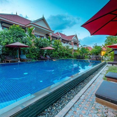 Amour D'Angkor Siem Reap Luaran gambar