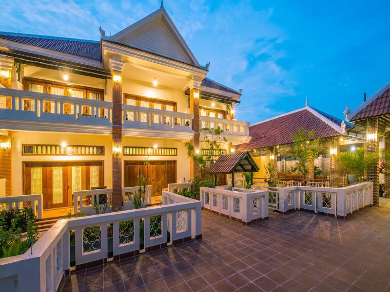Amour D'Angkor Siem Reap Luaran gambar